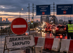 Водители внимание: в Ростове перекрыли въезд на мост Сиверса и движение по Западному мосту