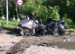 Два человека погибли в массовом ДТП возле Каменоломен в Ростовской области