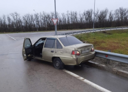 Серийным угонщиком автомобилей оказался 15-летний подросток из Ростовской области
