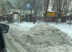 Дороги почти расчищены, а транспорта нет: жители Ростова о проблемах после небывалого снегопада