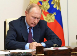 Путин наградил восемь ростовских врачей и одного сотрудника Газпрома