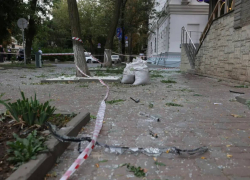 В Ростове в результате ночной атаки повреждены 16 домов и свыше 400 окон