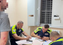 В донском ГАИ опровергли травмирование инспекторов ДПС в погоне за угонщиком в Ростове