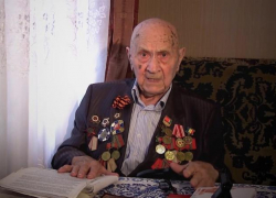 В Ростовской области ушел из жизни 102-летний фронтовик и журналист Григорий Пужаев  