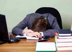 За нарушения по зарплате наказали чиновников в Ростовской области