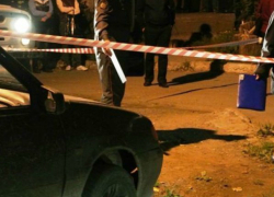 Отголоски 90-х: мужчина погиб в перестрелке во дворе жилого дома под Ростовом