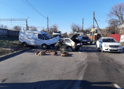 Один человек погиб и двое пострадали в массовом ДТП в Ростове