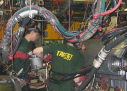 Рабочим  «ТагАвтоПрома» устроили ярмарку вакансий