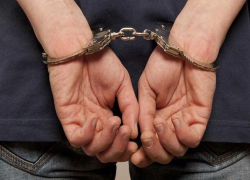 Ростовчанку ограбил мужчина, который пришел к ней в гости