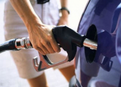 В июле в Ростове снова подорожал бензин