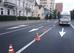 В Ростове обновят разметку 230 дорожных переходов возле школ