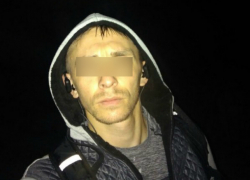 Лежащий в кювете труп молодого мужчины обнаружили автомобилисты на трассе Ростовской области