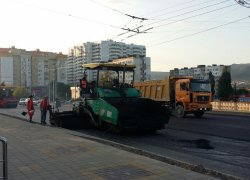В Ростове на одной из улиц до конца года запретят парковку и стоянку авто