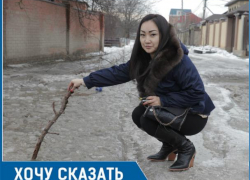 Жуткие ямы на Маршальской улице в Ростове бьют машины и калечат людей