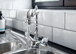 Азов полностью остался без воды из-за скачка напряжения 