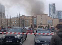 В Ростове число погибших при пожаре в здании погрануправления ФСБ выросло до трех человек