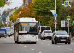 В Ростове для Суворовского закупили 10 автобусов