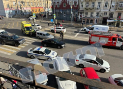 Парня сбили в самом центре Ростова  