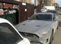 В Ростове регоператор просит не парковать автомобили у контейнерных площадок