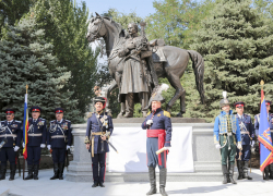 Календарь: пять лет со дня открытия в Ростове памятника Матвею Платову