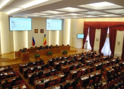 Бюджет на три года принят парламентом Ростовской области в первом чтении после «активных дискуссий»