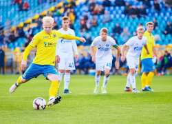 Футболисты ФК «Ростов» улетят из любимого города за три миллиона рублей