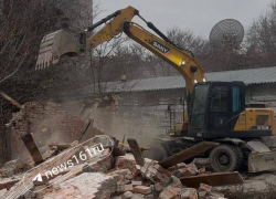 Все работы по сносу ипподрома Ростова приостановлены после сноса конюшен