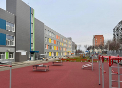 Школу на Темернике в Ростове сдали с опозданием в полгода