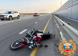 В Аксайском районе несовершеннолетний мопедист сбил девочку-пешехода