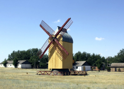 Столетняя мельница, построенная до Революции в Ростовской области