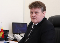 Игорь Апольский покинул пост главы Песчанокопского района