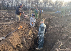 Поисковики нашли останки 10 красноармейцев во время экспедиции в Ростовской области