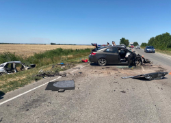 Пять человек погибли в страшном ДТП в Ростовской области