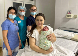 37-летняя жительница Ростовской области родила 10-го ребенка 
