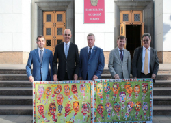 Президент Швейцарии перед матчем в Ростове посетил центр современного искусства