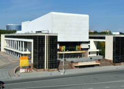 Реставрацию ростовского театра Горького захотели провести за 25 миллионов рублей