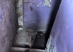 Ростовчане жалуются на затопленный подвал жилого дома на Сельмаше