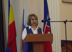 Глава администрации Ленинского района Ростова-на-Дону посоветовала гражданам не валить все проблемы на власть