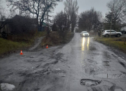 Водитель сбил подростка и уехал с места происшествия в Ростовской области