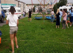 Четверо школьников из Ростова получили тяжёлые травмы на батуте под Челябинском 