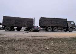 Два человека погибли в ДТП с КАМАЗом в Ростовской области
