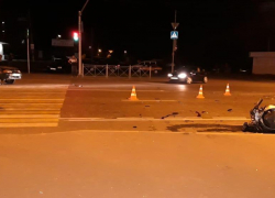 В Ростовской области на мотоцикле разбилась молодая пара