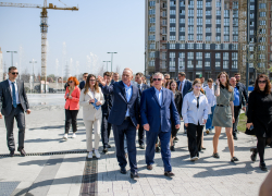 Губернатор Голубев посетил строительство нового парка в квартале «Левобережье»