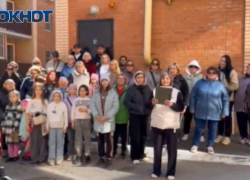 Без горячей воды до осени: жители ЖК «Поляны» просят помощи у губернатора Ростовской области 