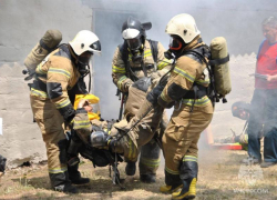 За сутки в Ростовской области ликвидировали шесть пожаров и семь ДТП