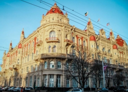 Пакет со старым барахлом стал причиной перекрытия Большой Садовой улицы в Ростове