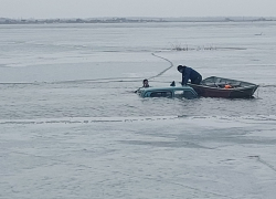 В Ростовской области мужчина утонул вместе с машиной на водохранилище