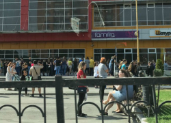 Из всех крупных торгово-развлекательных центров Ростова эвакуируют посетителей