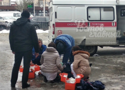 Закурил перед смертью: в Ростове на улице внезапно умер мужчина