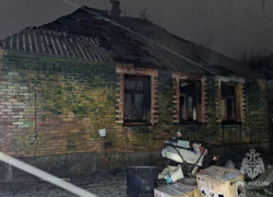 Двое мужчин погибли в ночном пожаре в Ростовской области